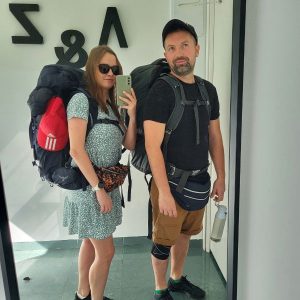 Plecak czy walizka? Jak wybrać bagaż na wyprawę